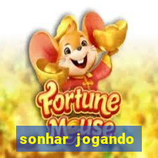 sonhar jogando futebol sendo goleiro